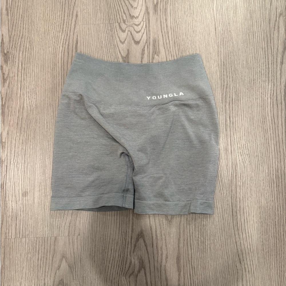 Youngla core seamless shorts